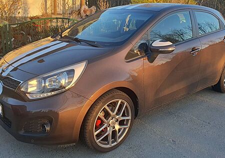 Kia Rio 1.4 Spirit 17 Zoll Scheckheft Lenkradhz.