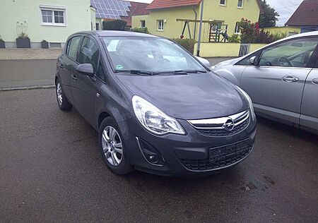 Opel Corsa D Satellite