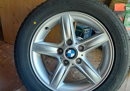 BMW 323i -