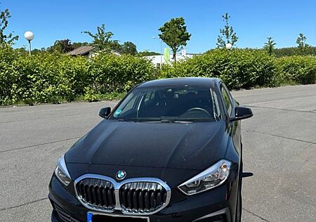 BMW 118i Advantage PDC Sitzheizung Tempomat DAB