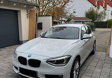 BMW 116i - Lim. 5-trg. PDC, Bi-Xenon-Scheinwerfer