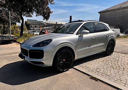 Porsche Cayenne SPORT CHRONO/SPORTABGASANLAGE/PANO/VOLL