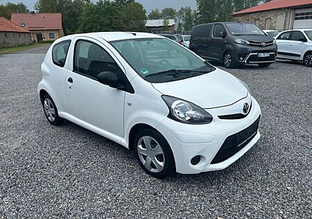 Toyota Aygo (X) Aygo AYGO Basis