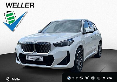 BMW iX1 xDrive30 M Sport AHK,AdLED,HUD,360°,LivePro