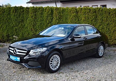 Mercedes-Benz C 180 | SITZHZ | WENIGKM | MERCEDES SCHECKH.