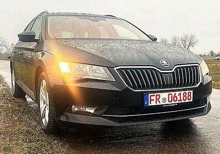 Skoda Superb Combi Ambition 4x4