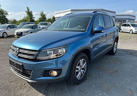 VW Tiguan Volkswagen 2.0 TSI DSG BMT 4MOTION Comfortline*LEDER