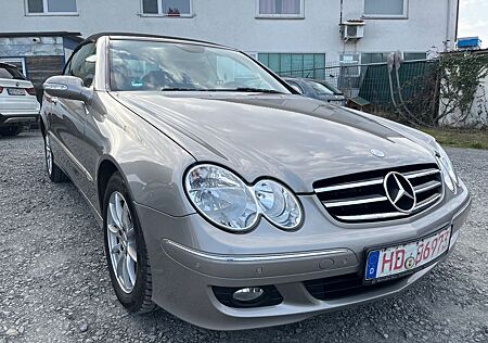 Mercedes-Benz CLK 200 / AVANTGARDE/NAVI//AUTOMATIK/SHZ/TUV/NEU