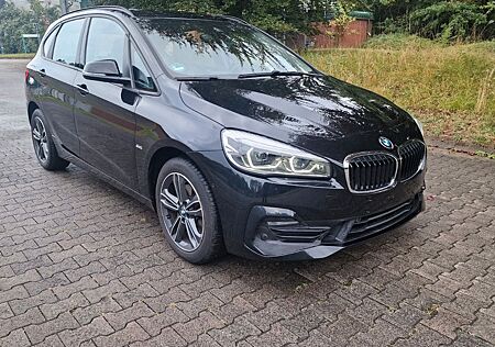 BMW 2er 220 Active Tourer 220i Steptronic DCT Sport Line