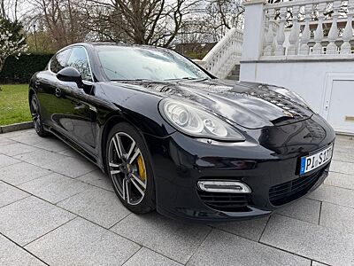 Porsche Panamera 4S / Dual-Screen-Display / Bose / PDK