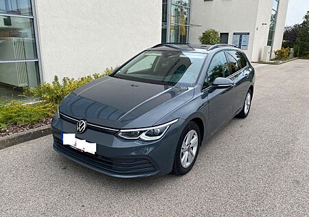 VW Golf Volkswagen VIII Variant Life 2.0 TDI DSG MATRIX*NAVI**