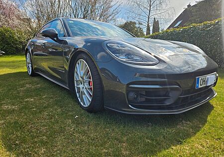 Porsche Panamera 4S E-Hybrid Sport Turismo S
