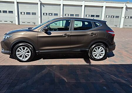 Nissan Qashqai 1.2 DIG-T Acenta 1 Jahr Tüv