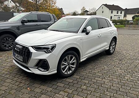 Audi Q3 45 TFSI quattro S tronic S line 12TKM