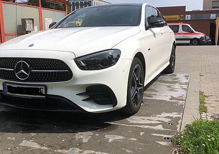 Mercedes-Benz E 300 de Autom. - AMG line Burmaster