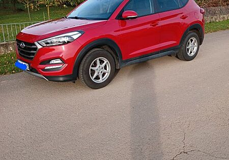 Hyundai Tucson Advantage, 2 WD