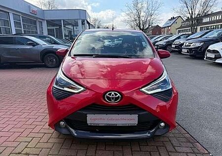 Toyota Aygo (X) -play Team D