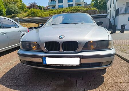 BMW 520i e39