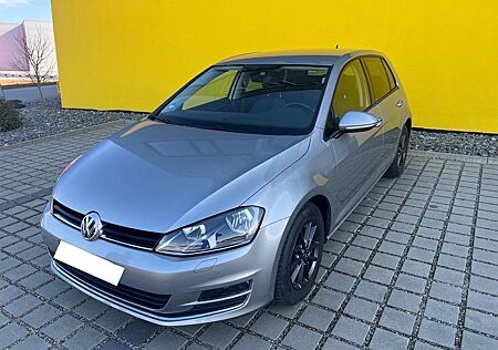 VW Golf Volkswagen 1.2 TSI DSG BMT STHZ Service NEU