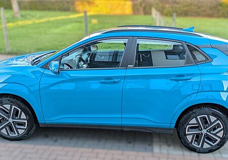 Hyundai Kona BJ 2021 TÜV NEU Garantieverlängerung bis 2029
