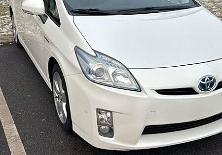 Toyota Prius 1.8-l-VVT-i Life Life