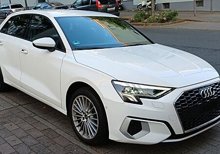 Audi A3 30 TDI S tronic Sportback Fahrschule Auto