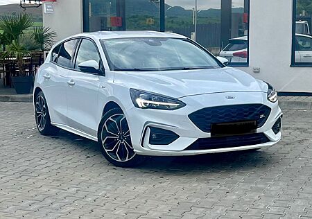 Ford Focus ST 1,0 EcoBoost 92kW Active Vignale A