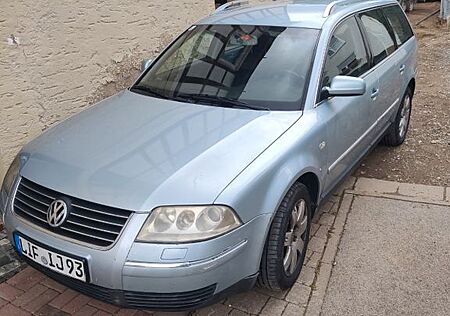 VW Passat Variant Volkswagen 1.9TDI 96kW Highline Variant ...