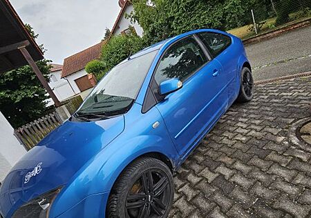 Ford Focus 2,0 Titanium Titanium