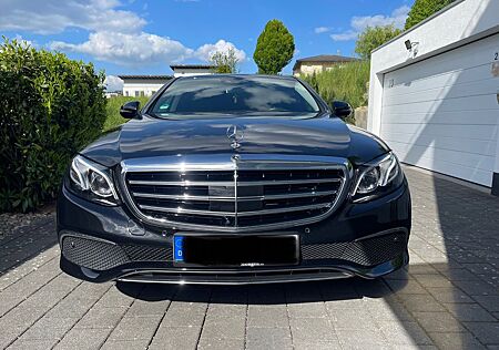 Mercedes-Benz E 220 d EXCLUSIVE Autom. EXCLUSIVE