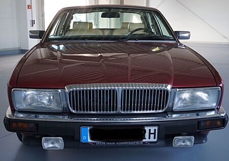 Jaguar XJ40 Daimler