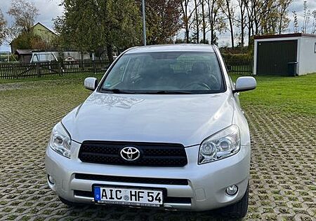 Toyota RAV 4 2.2-l-D-4D 4x4 Executive Executive