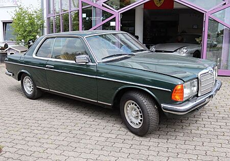 Mercedes-Benz 280 CE - Scheunenfund BJ 1978