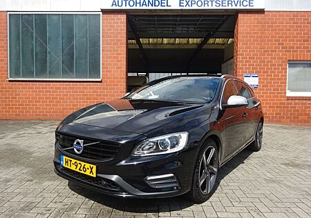 Volvo V60 Kombi Momentum AWD R-Design