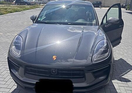 Porsche Macan T