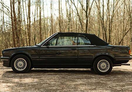 BMW 320 i Cabrio E30 Chrommodell Originalzustand