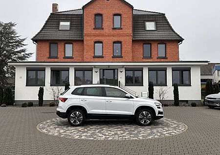 Skoda Karoq Tour LED NAV BOLERO VIRTUAL SHZ PDC WINTER