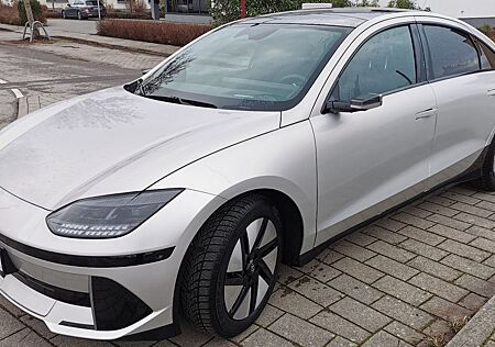 Hyundai IONIQ 6 77,4kWh UNIQ Pano, 8fach ber.