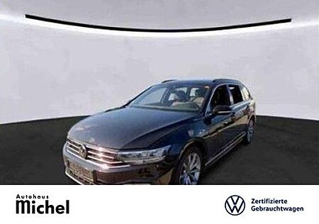 VW Passat Variant Volkswagen TSI DSG R-Line