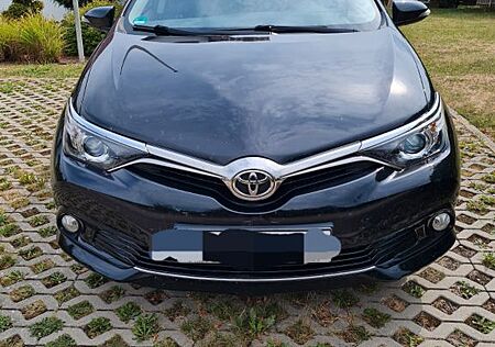 Toyota Auris Design Edition 1,2-l-Turbo S/S Design ...