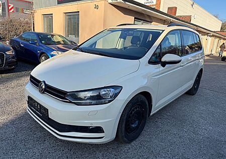 VW Touran Volkswagen