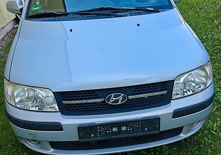 Hyundai Matrix 1.5 CRDI 69257 km 8fach Bereift.