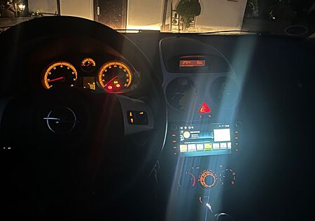 Opel Corsa 1.2 Twinport CATCH ME CATCH ME
