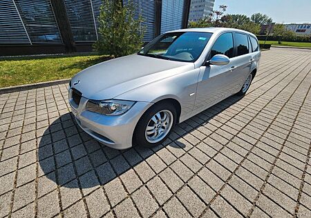 BMW 325i touring -
