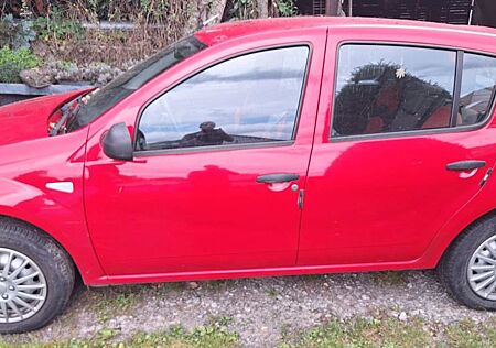 Dacia Sandero 1.4 MPI 1 Hand und 73000 Km