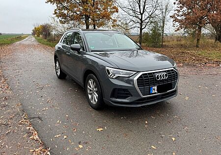 Audi Q3 35 TDI S line