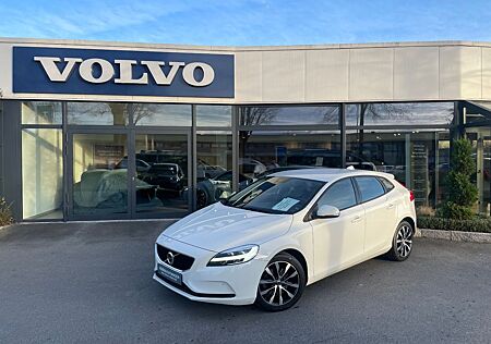 Volvo V40 T2 Momentum, BLIS, Kamera, uvm.