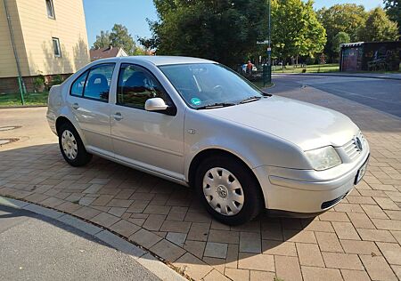 VW Bora Volkswagen 2.0 Automatik Tüv 10/26