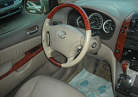 Toyota Sienna AWD Limited FESTPREIS Leder LPG 7 Sitzer