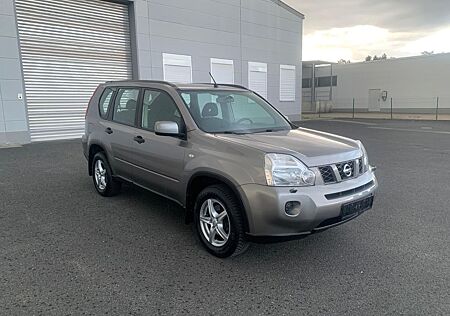 Nissan X-Trail XE 4X4 Klimaautomatik